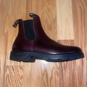 Brand new never worn Blundstones